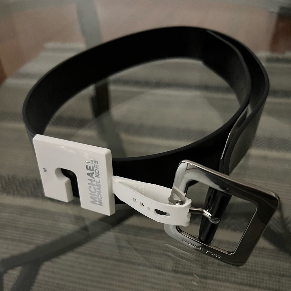 Michael Kors Women’s Black Belt size medium (brand new with tags)
